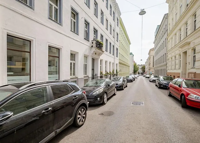 Lux Rooftop With Ac - Schoenbrunn & Appartement Wenen